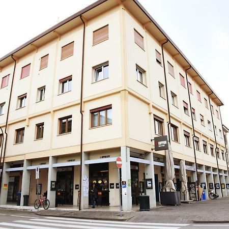 Cozy 5 People Apartament Mogliano Veneto Bagian luar foto