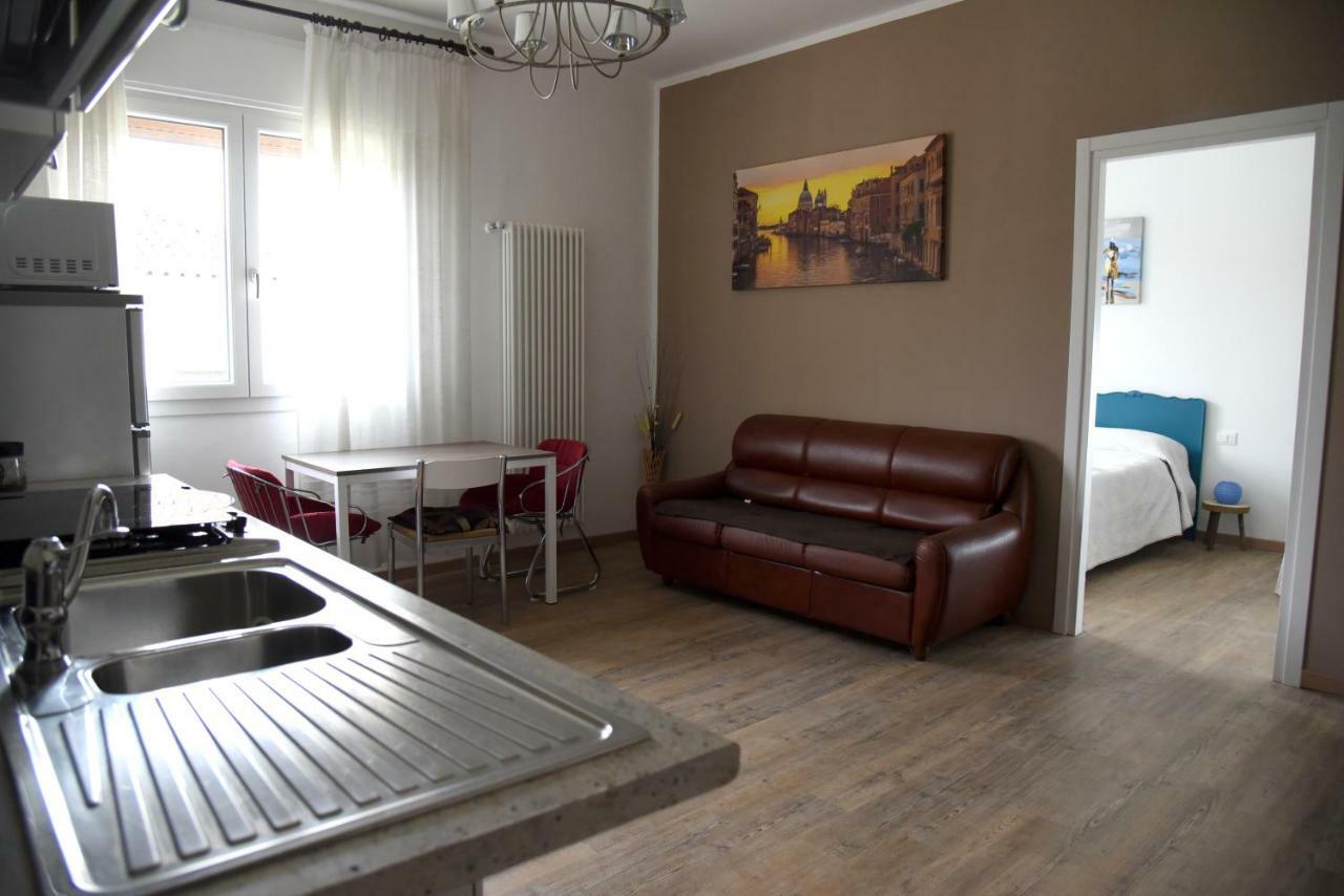 Cozy 5 People Apartament Mogliano Veneto Bagian luar foto