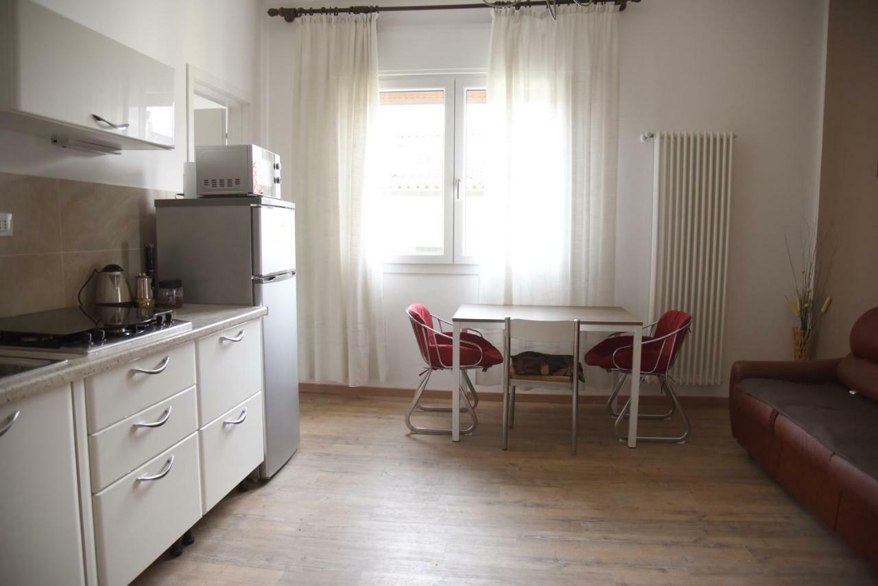 Cozy 5 People Apartament Mogliano Veneto Bagian luar foto